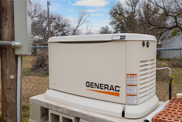 241 E Circle Drive, Coleman, TX 76834