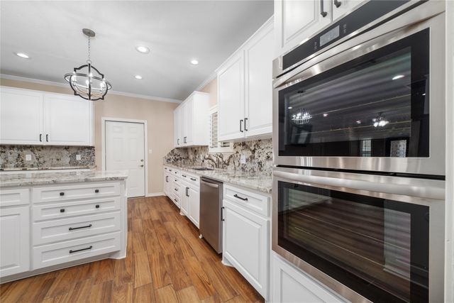 241 E Circle Drive, Coleman, TX 76834