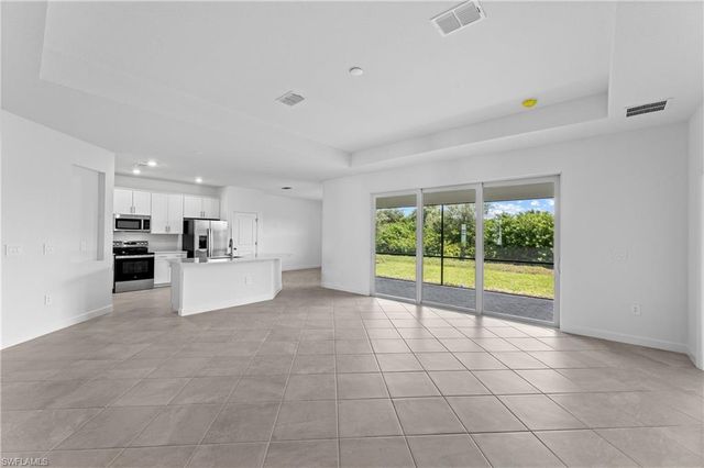 1611 Double Eagle TRL, Naples, FL 34120