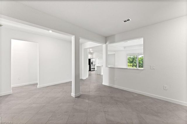 1611 Double Eagle TRL, Naples, FL 34120