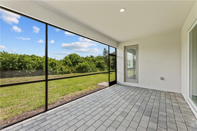 1611 Double Eagle TRL, Naples, FL 34120