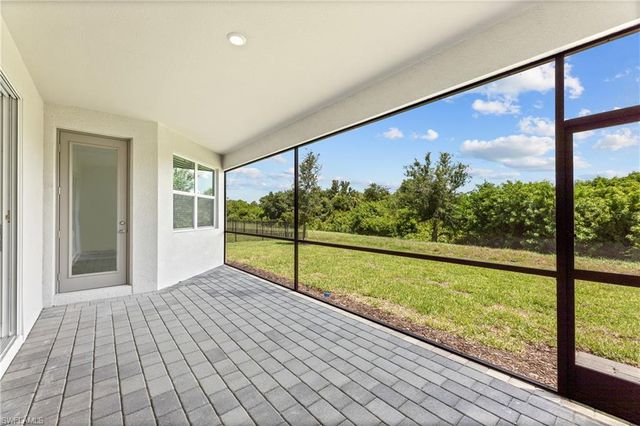 1611 Double Eagle TRL, Naples, FL 34120