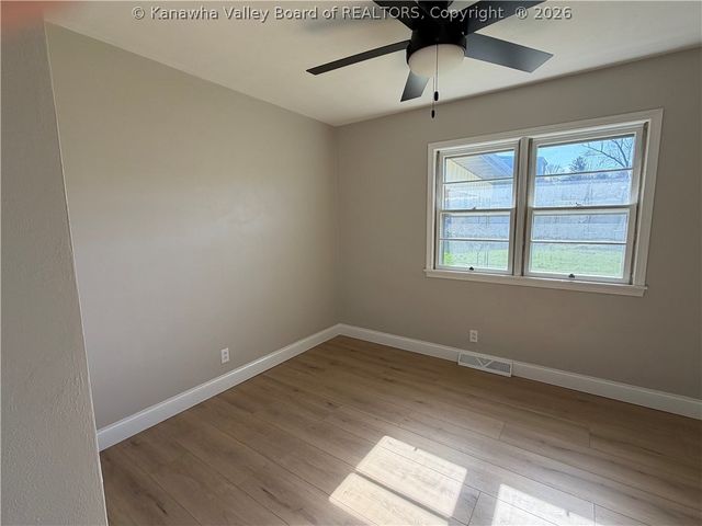 691 2nd Street, Mason, WV 25260