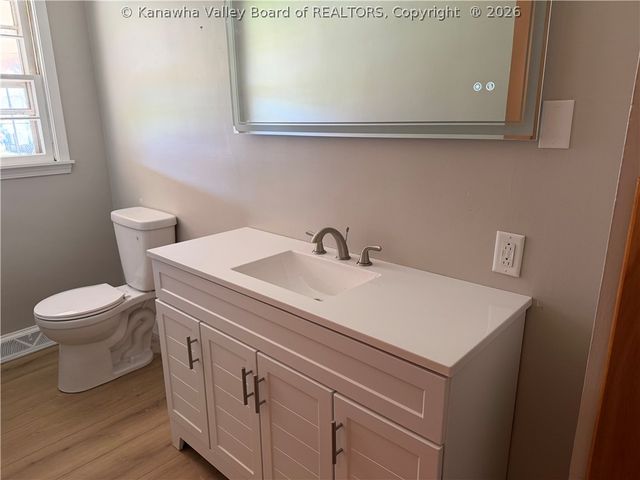 691 2nd Street, Mason, WV 25260