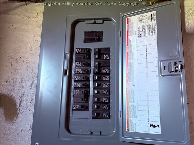 691 2nd Street, Mason, WV 25260