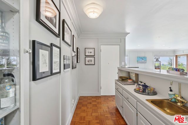 672 Amalfi Drive, Pacific Palisades (los Angeles), CA 90272