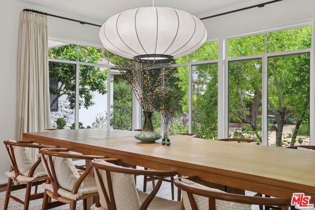 672 Amalfi Drive, Pacific Palisades (los Angeles), CA 90272