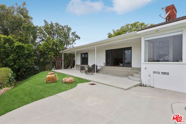 672 Amalfi Drive, Pacific Palisades (los Angeles), CA 90272