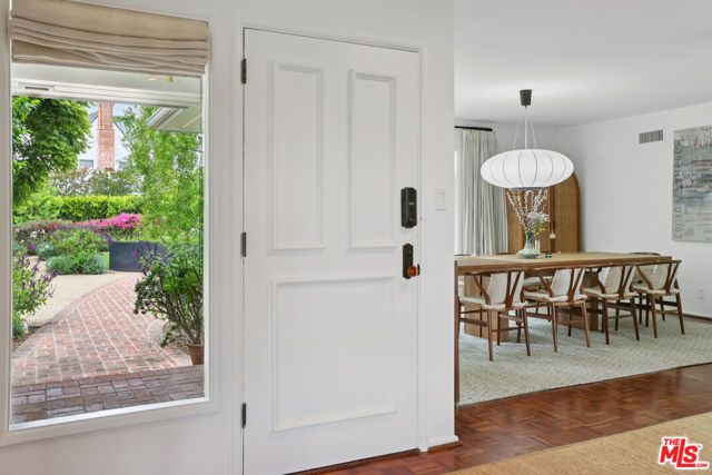 672 Amalfi Drive, Pacific Palisades (los Angeles), CA 90272