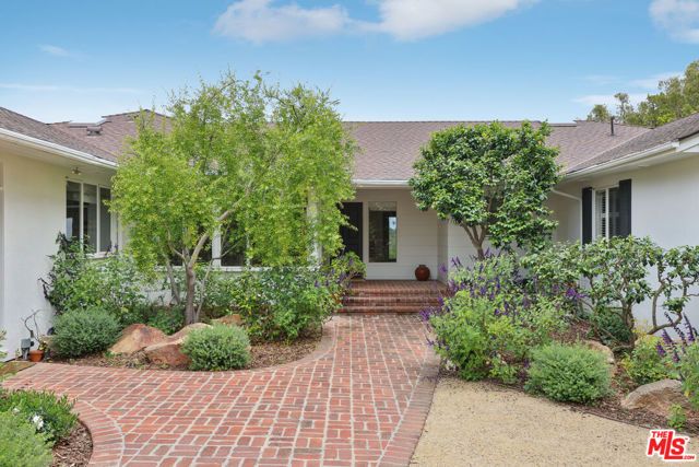 672 Amalfi Drive, Pacific Palisades (los Angeles), CA 90272