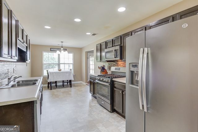 1092 Ridgeway Road, Commerce, GA 30529
