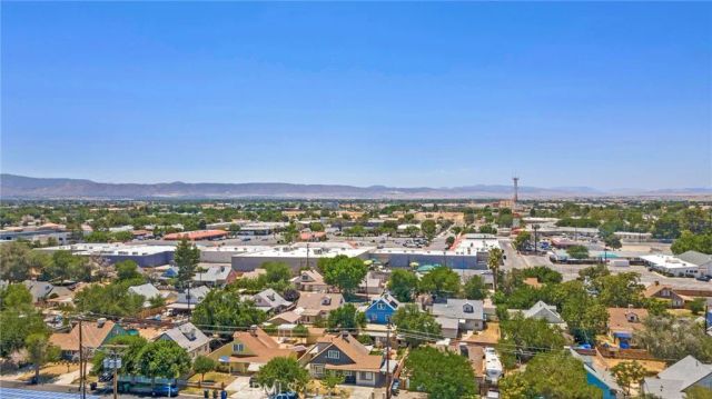 44309 Hardwood Avenue, Lancaster, CA 93534