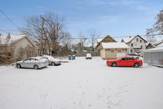 3237 15th Avenue S 21, Minneapolis, MN 55407