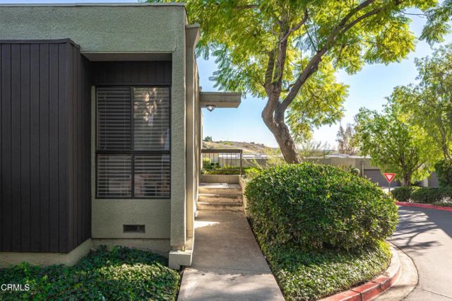 868 Temple Terrace, Los Angeles, CA 90042