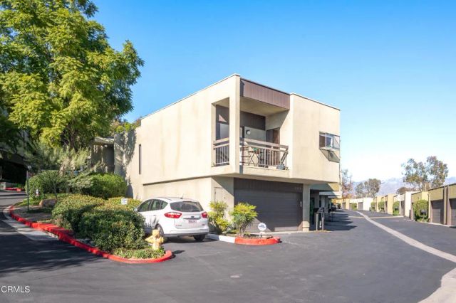 868 Temple Terrace, Los Angeles, CA 90042