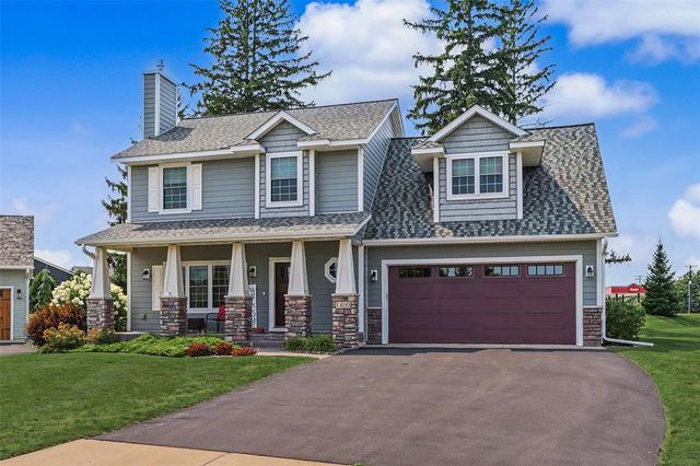 1300 Whistling Straits Court, Altoona, WI 54720