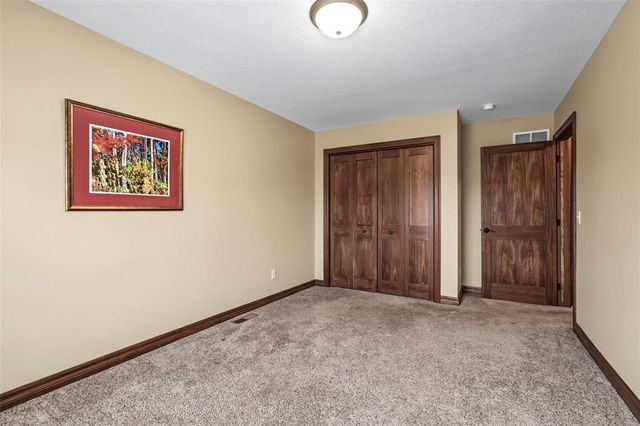 1300 Whistling Straits Court, Altoona, WI 54720