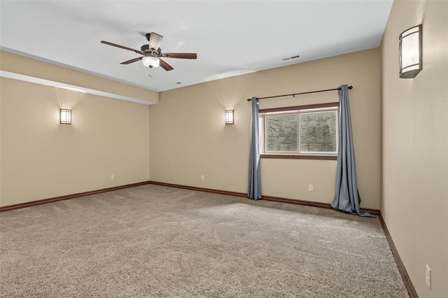 1300 Whistling Straits Court, Altoona, WI 54720