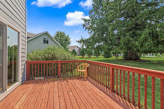 1300 Whistling Straits Court, Altoona, WI 54720