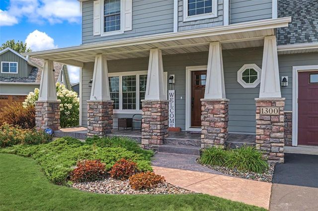 1300 Whistling Straits Court, Altoona, WI 54720