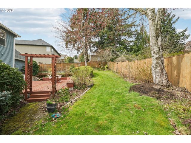 11989 Se SOVEREIGN Dr, Happy Valley, OR 97086