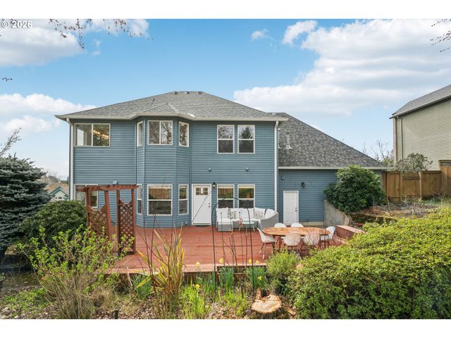 11989 Se SOVEREIGN Dr, Happy Valley, OR 97086