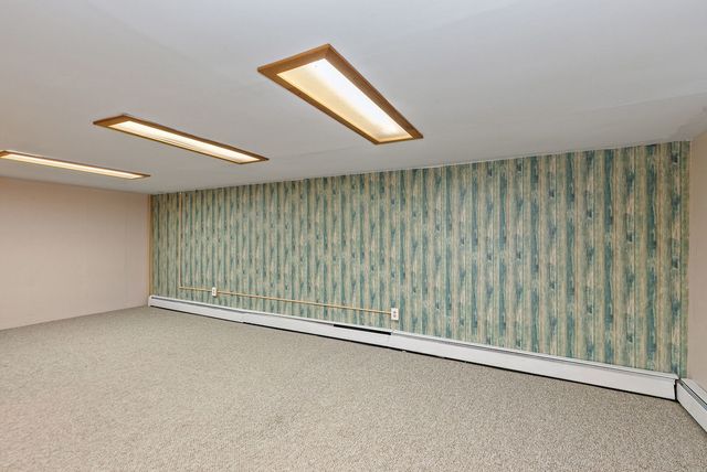 211 E Ottawa Street, Sycamore, IL 60178