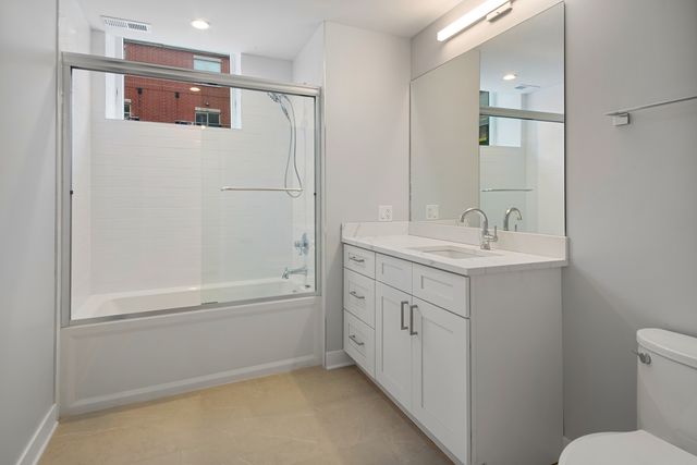 4637 N Ashland Avenue 103, Chicago, IL 60640