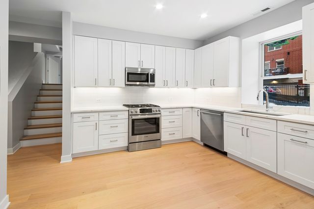 4637 N Ashland Avenue 103, Chicago, IL 60640