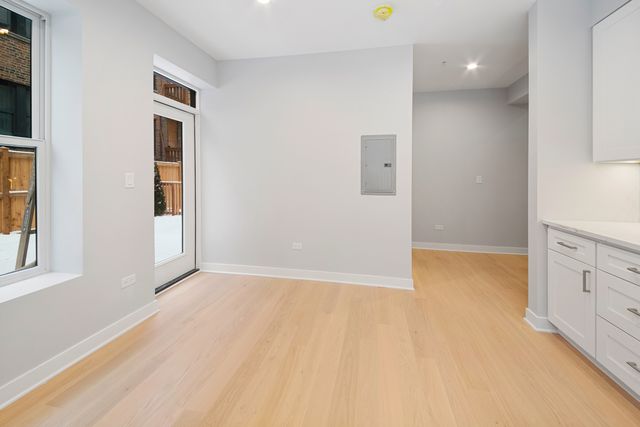 4637 N Ashland Avenue 103, Chicago, IL 60640