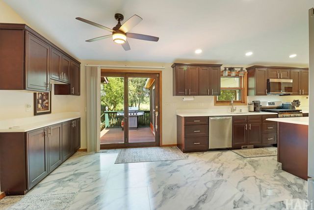 1375 Dunns Court, Fox Lake, IL 60020