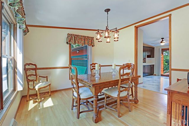 1375 Dunns Court, Fox Lake, IL 60020
