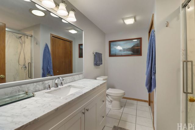 1375 Dunns Court, Fox Lake, IL 60020