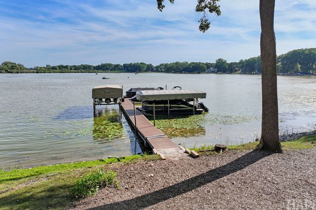 1375 Dunns Court, Fox Lake, IL 60020