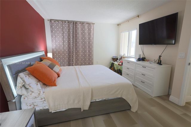 12750 SW 15th St 106D, Pembroke Pines, FL 33027