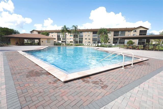 12750 SW 15th St 106D, Pembroke Pines, FL 33027