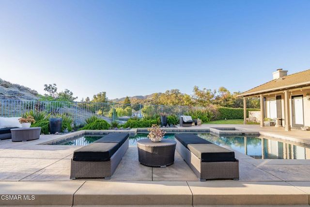 5445 Via Nicola, Newbury Park, CA 91320