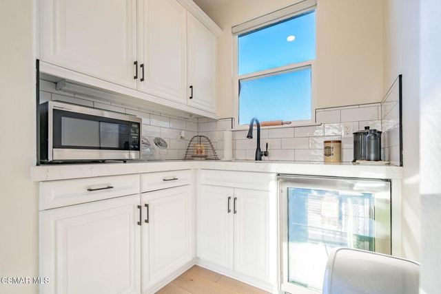5445 Via Nicola, Newbury Park, CA 91320