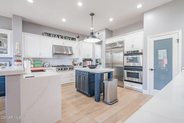 5445 Via Nicola, Newbury Park, CA 91320