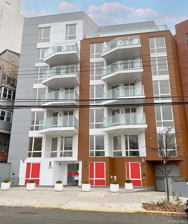 4223 Parsons Boulevard 5C, Flushing, NY 11355