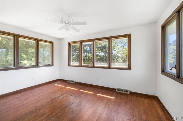 1500 Salt Springs Road, Syracuse, NY 13214