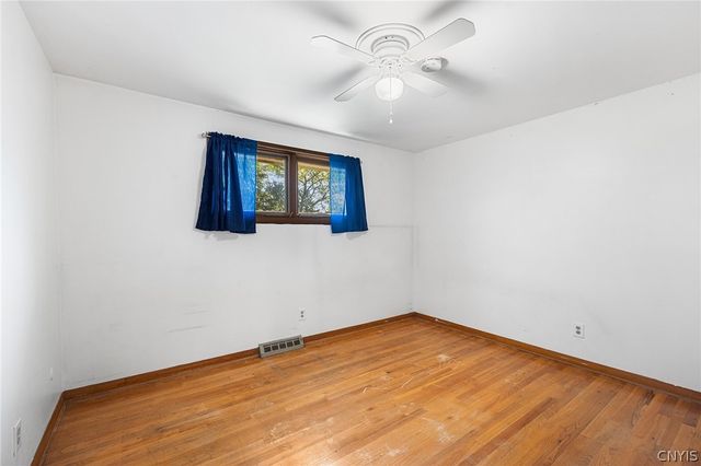 1500 Salt Springs Road, Syracuse, NY 13214