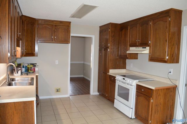 477 Comet Drive, Toney, AL 35773