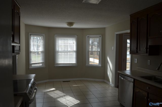 477 Comet Drive, Toney, AL 35773