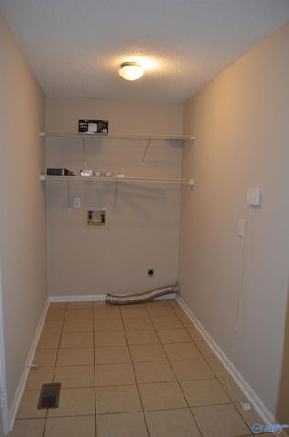 477 Comet Drive, Toney, AL 35773