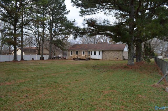 477 Comet Drive, Toney, AL 35773