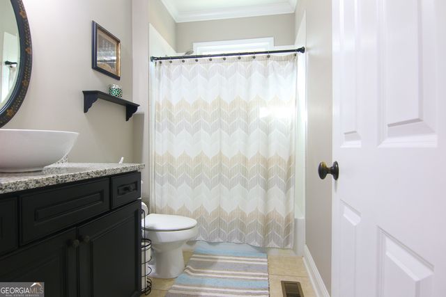 8023 Sleepy Lagoon Way, Flowery Branch, GA 30542