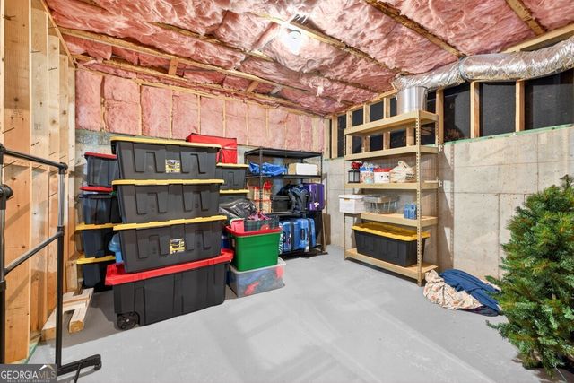 8023 Sleepy Lagoon Way, Flowery Branch, GA 30542