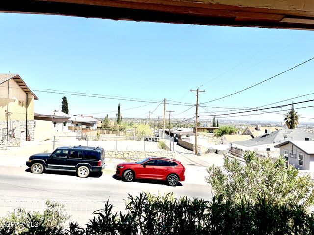 1717 Dakota Street, El Paso, TX 79930