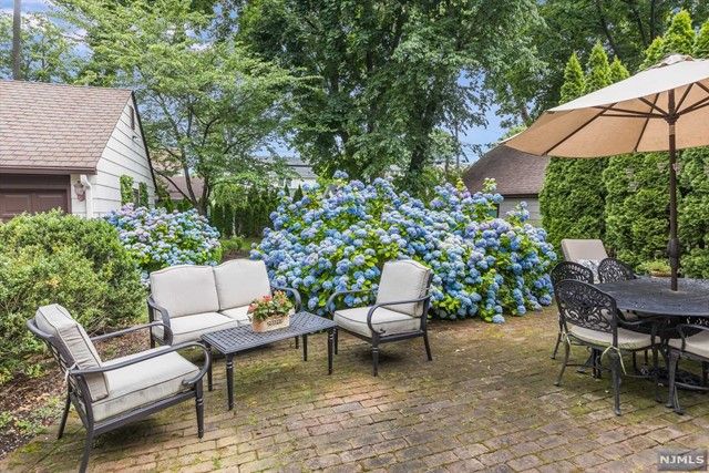 40 Stanford Place, Glen Ridge, NJ 07028